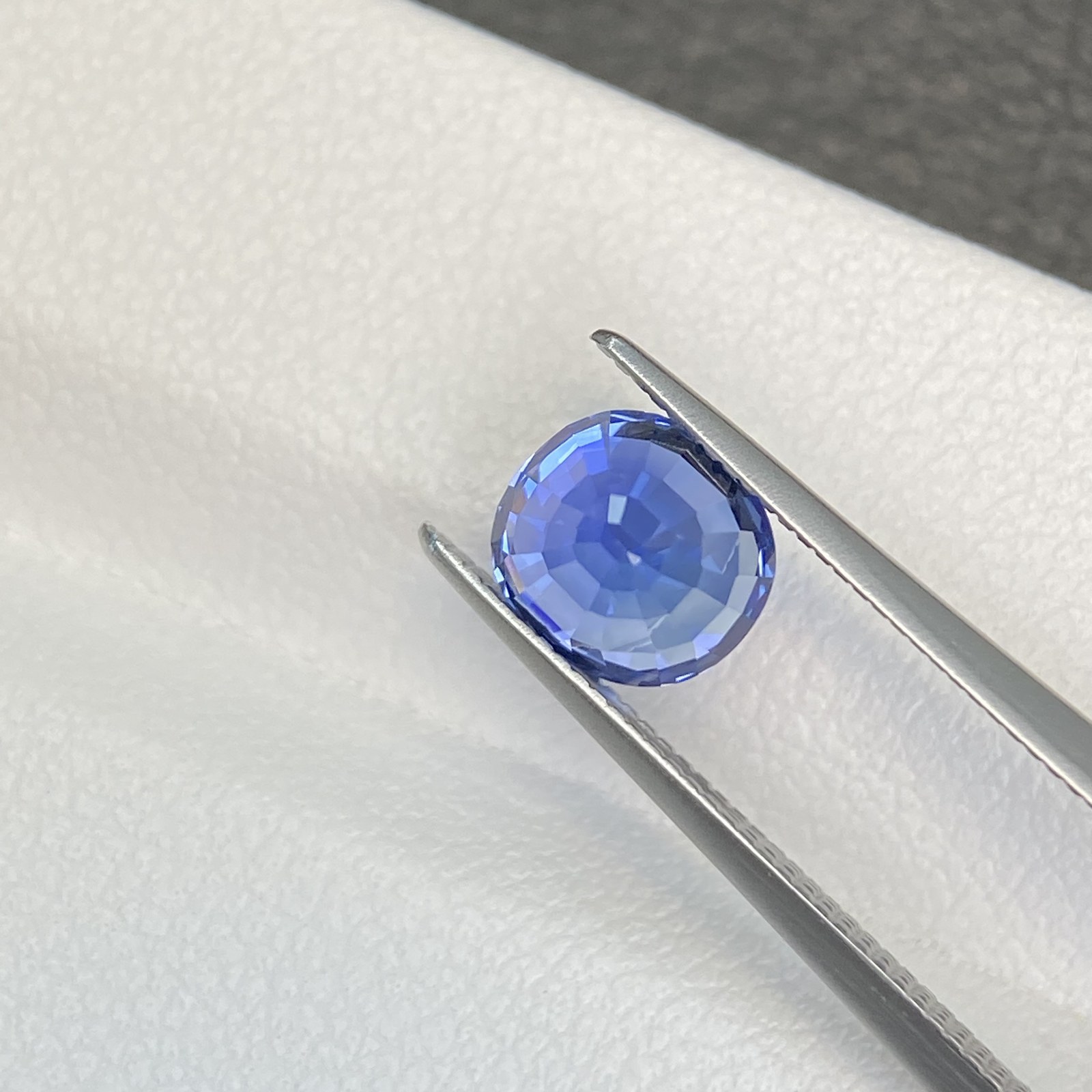 1.86-carat Cornflower Blue Sapphire Cushion Stone Image 3