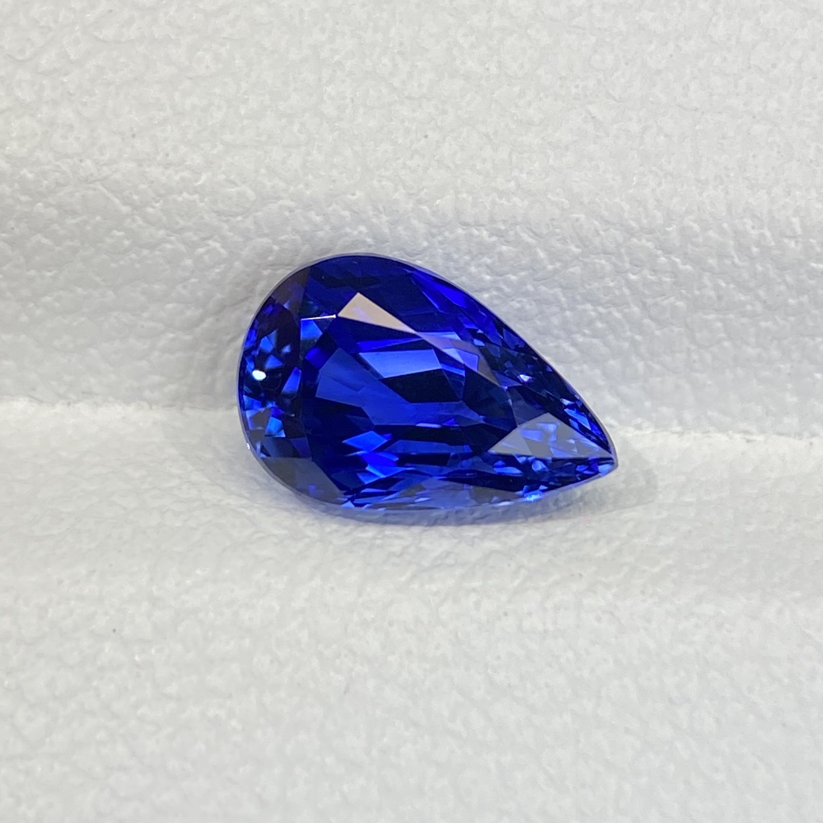 1.73-carat Royal Blue Sapphire, Teardrop cut, GUILD certified
