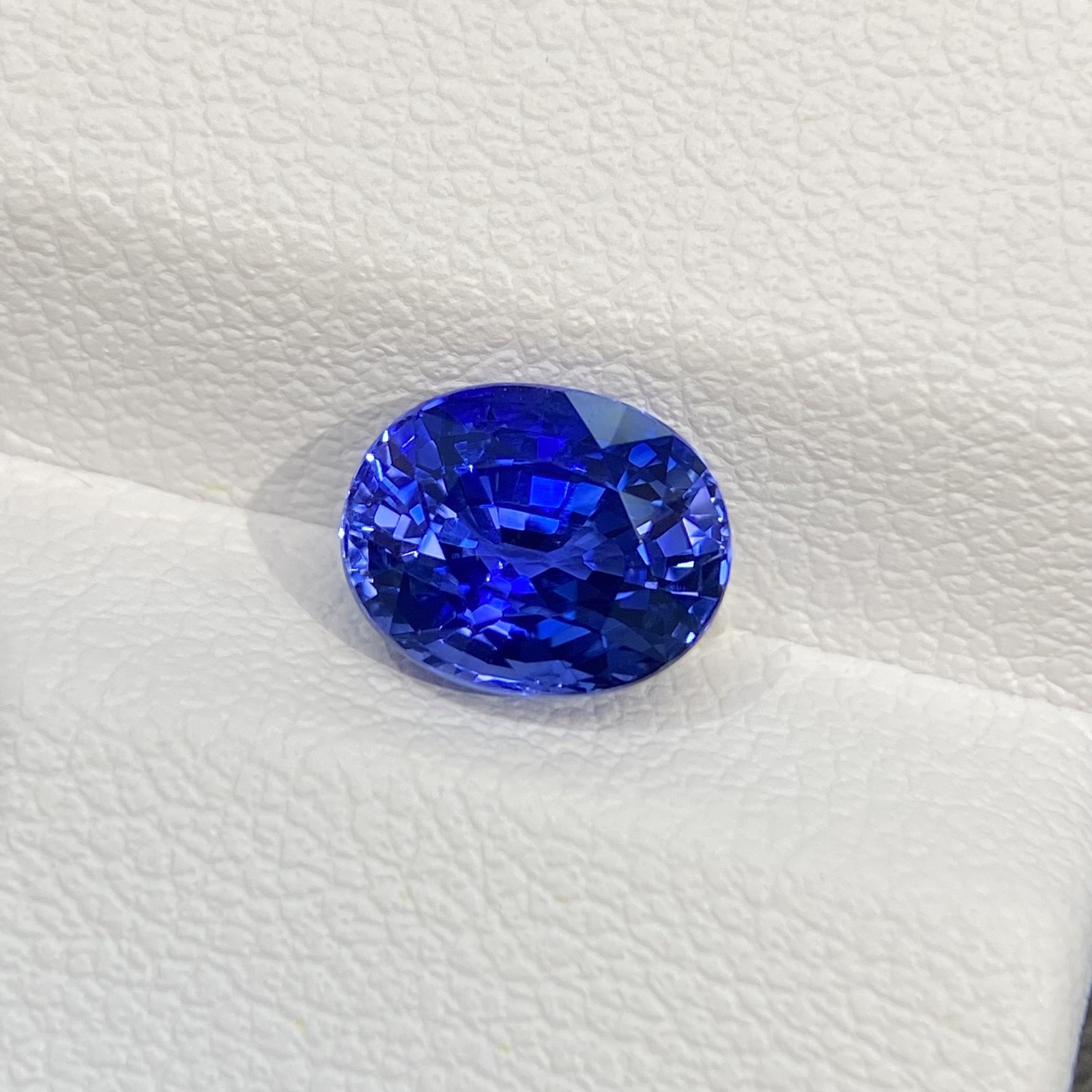 2.18ct Amethyst Sapphire Round Stone Image 2