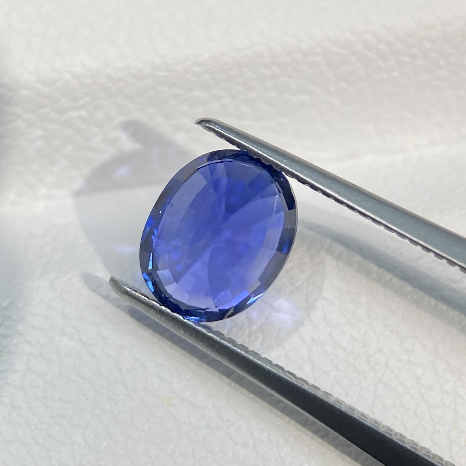 2.18ct Amethyst Sapphire Round Stone Image 4