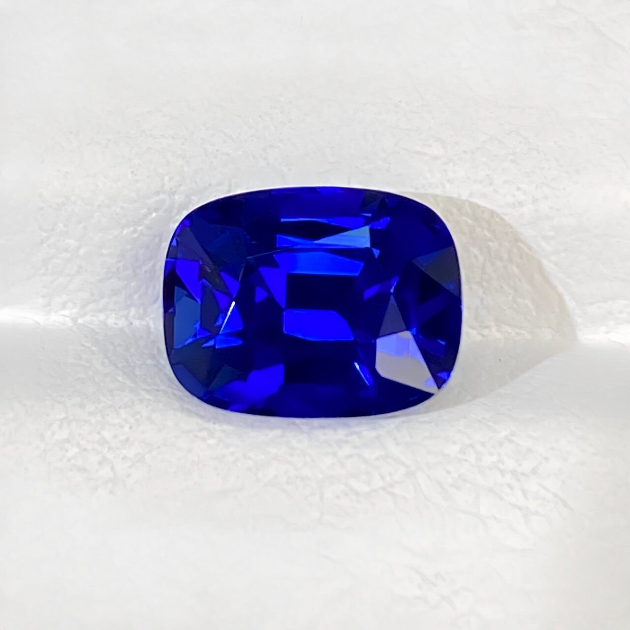 4.20ct Ceylon Royal Blue Sapphire cushion cut loose stone photo
