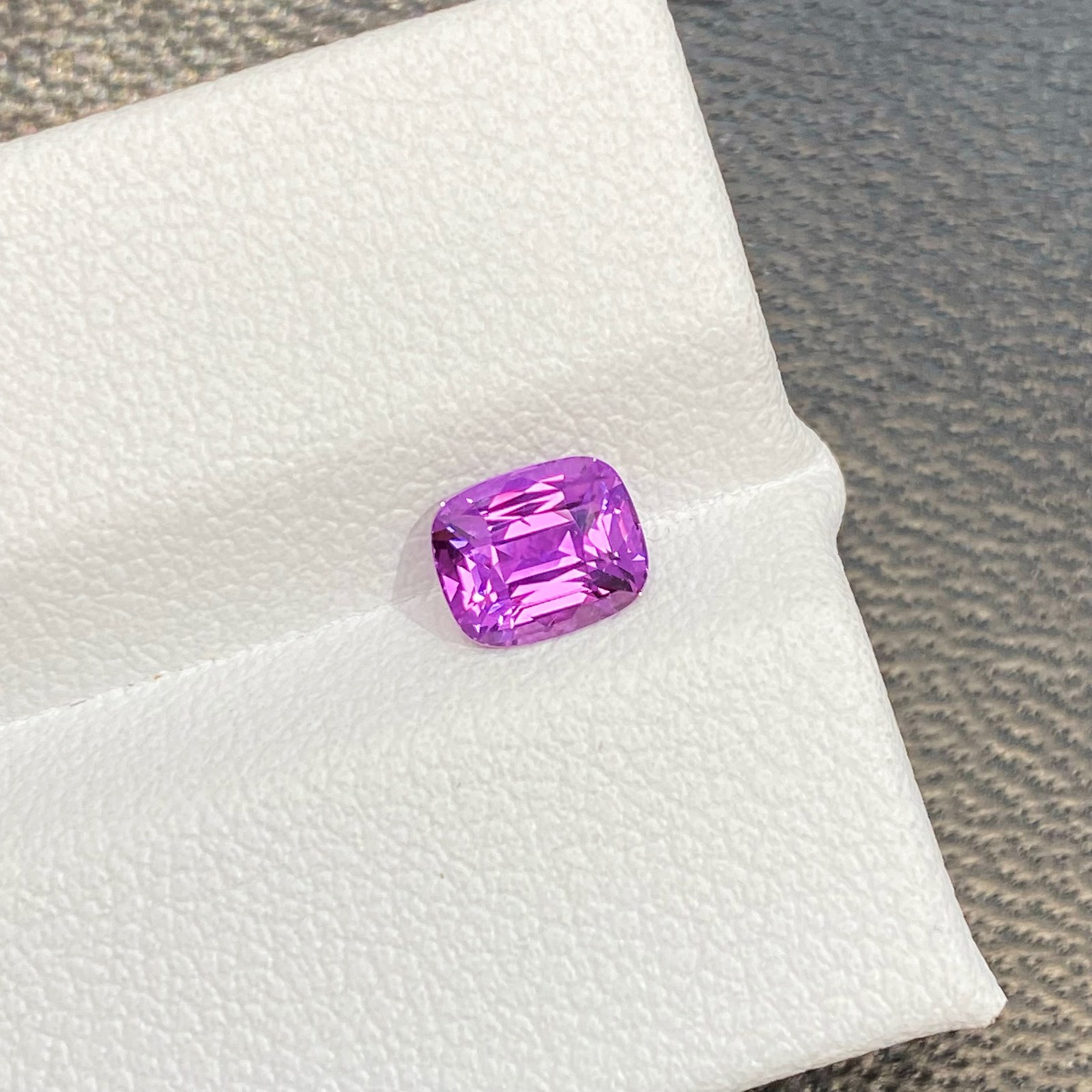 1.05-carat cabochon cut Amethyst Sapphire loose stone