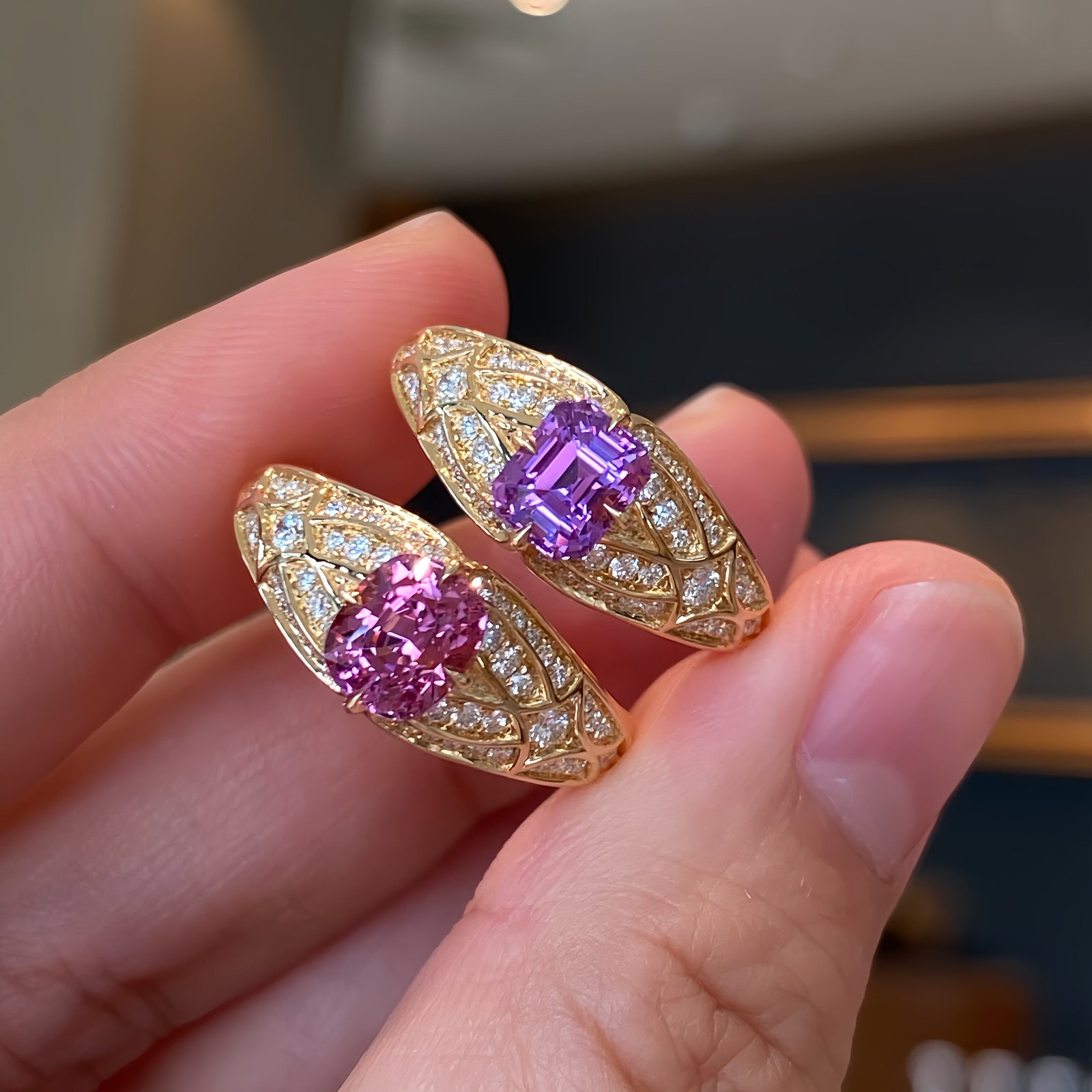 Purple Sapphire Fancy Shape Ring · 2/4